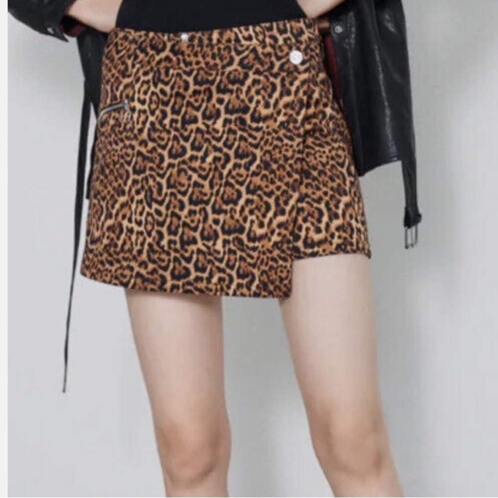 Zara Leopard Print Wrap Skort